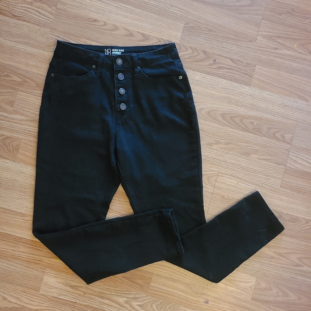 Juniors 11 skinny jeans
